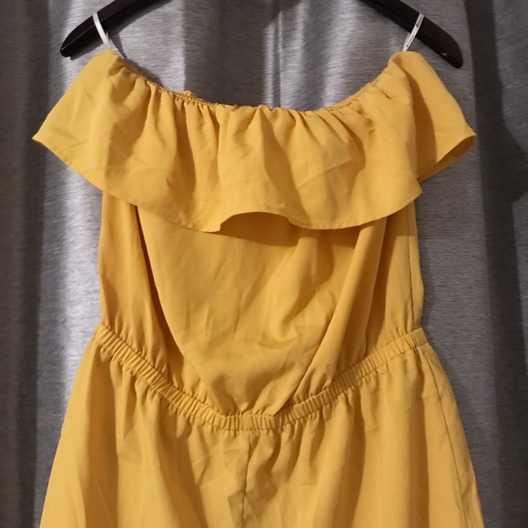 Yellow Ruffle Romper - Picture 2 of 3